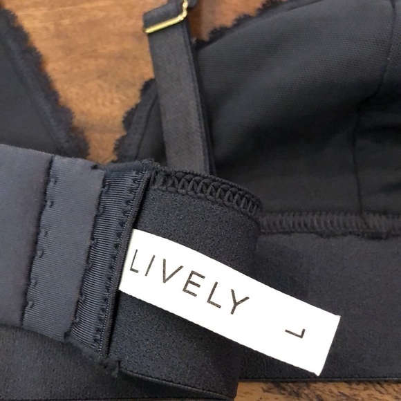 Lively The Floral Lace Bralette in Night Sky L - Picture 7 of 9